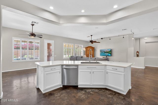 6340 S FOUR PEAKS Place, Chandler, AZ 85249