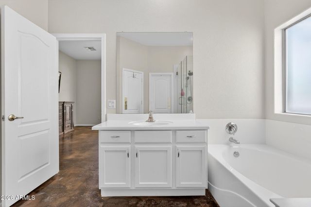 6340 S FOUR PEAKS Place, Chandler, AZ 85249