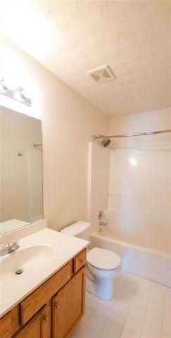 838 Pond View Court, Sugar Hill, GA 30518