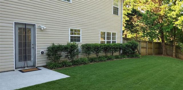 838 Pond View Court, Sugar Hill, GA 30518