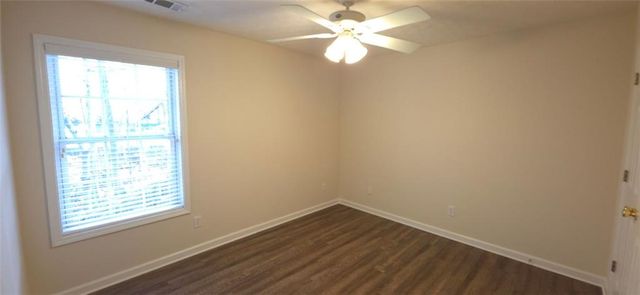 838 Pond View Court, Sugar Hill, GA 30518