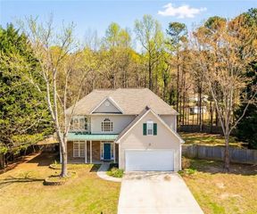838 Pond View Court, Sugar Hill, GA 30518