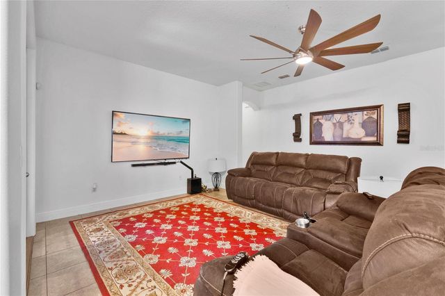 3950 SUNSET LAKE DRIVE, Lakeland, FL 33810