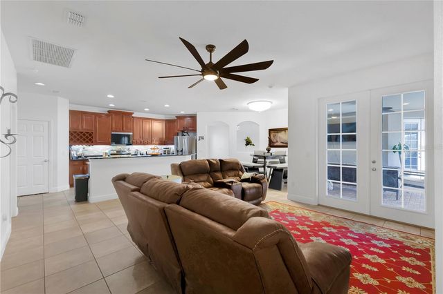 3950 SUNSET LAKE DRIVE, Lakeland, FL 33810