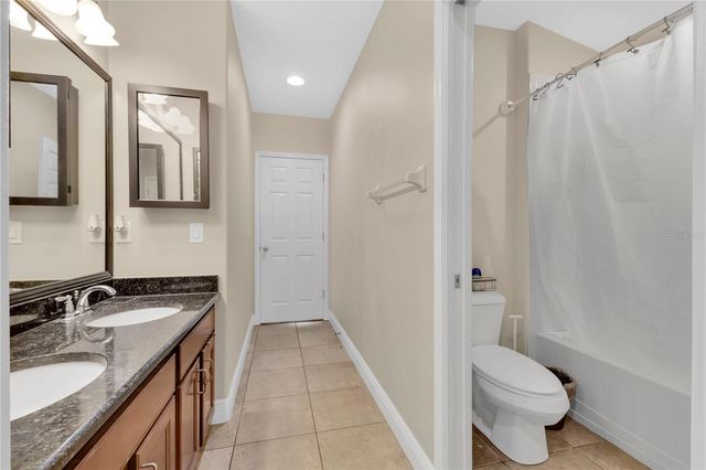 3950 SUNSET LAKE DRIVE, Lakeland, FL 33810