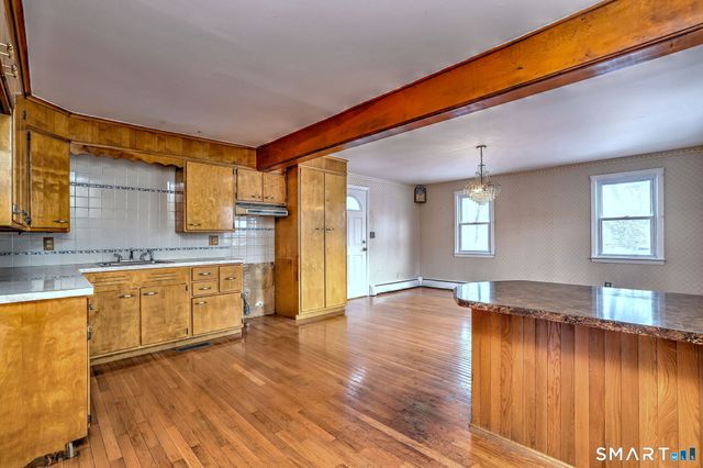 22 Lynmoor Street, Milford, CT 06460