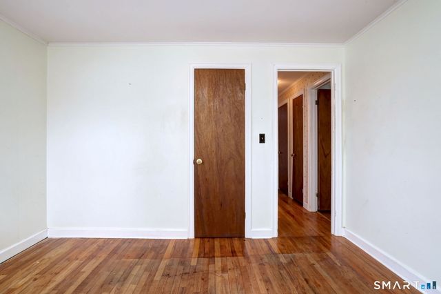 22 Lynmoor Street, Milford, CT 06460