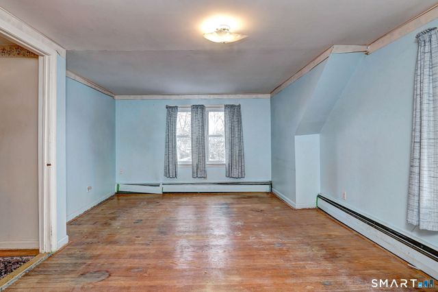 22 Lynmoor Street, Milford, CT 06460