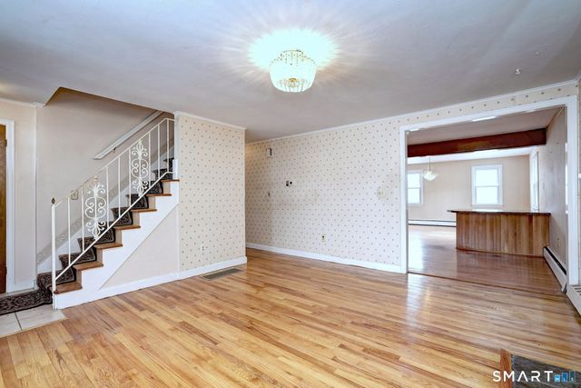 22 Lynmoor Street, Milford, CT 06460