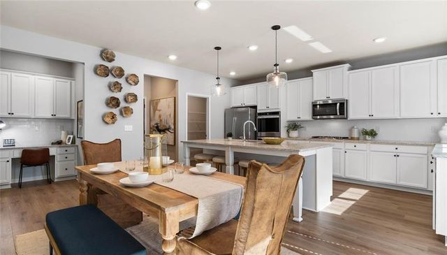 4905 Waxleaf Drive SW, Atlanta, GA 30331