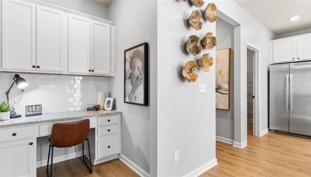 4905 Waxleaf Drive SW, Atlanta, GA 30331