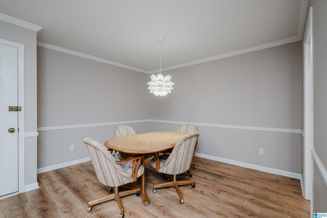 1858 Rockwood Rd, Vestavia Hills, AL 35216