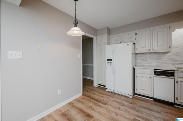 1858 Rockwood Rd, Vestavia Hills, AL 35216