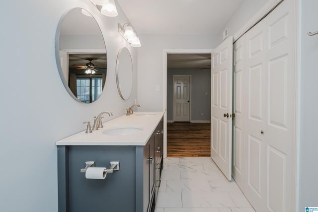 1858 Rockwood Rd, Vestavia Hills, AL 35216