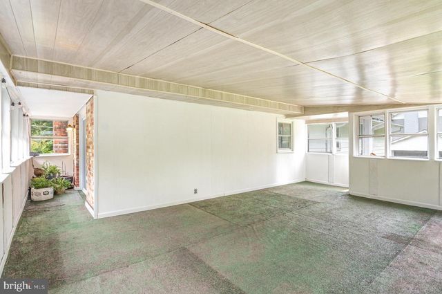 4323 FERRY LANDING RD, Alexandria, VA 22309