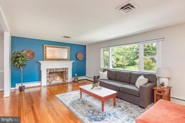 4323 FERRY LANDING RD, Alexandria, VA 22309