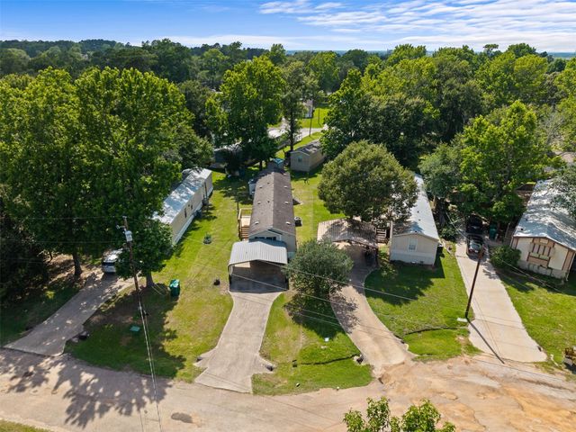 13053 Oak Manor Court, Willis, TX 77318