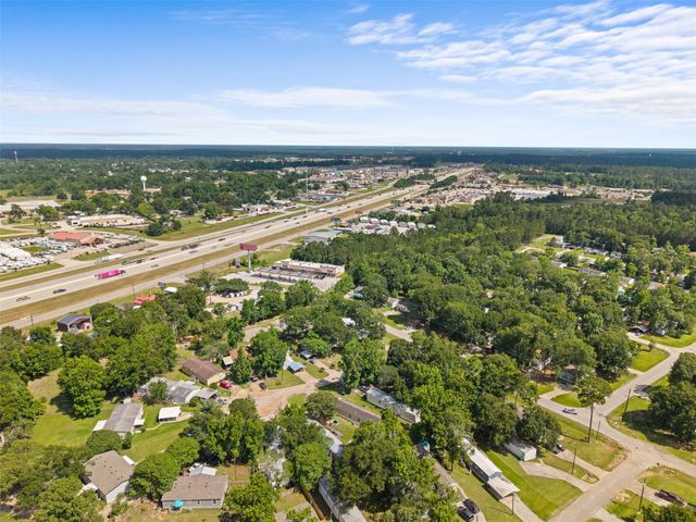 13053 Oak Manor Court, Willis, TX 77318