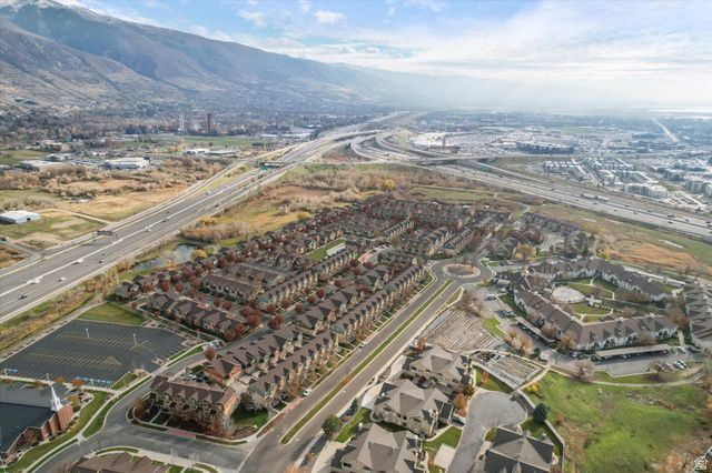 907 N FARMINGTON CROSSING, Farmington, UT 84025