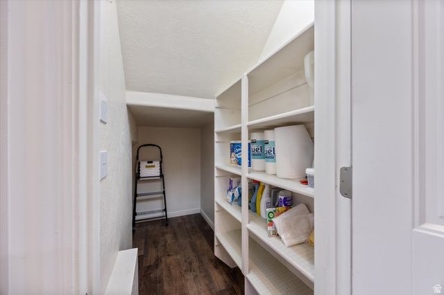 907 N FARMINGTON CROSSING, Farmington, UT 84025