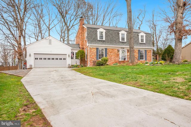 8749 WEIR ST, Manassas, VA 20110