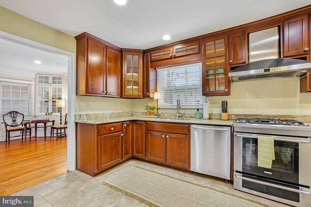 8749 WEIR ST, Manassas, VA 20110