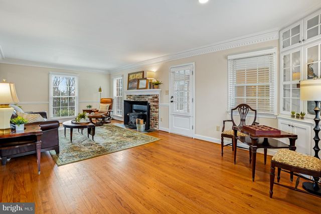 8749 WEIR ST, Manassas, VA 20110