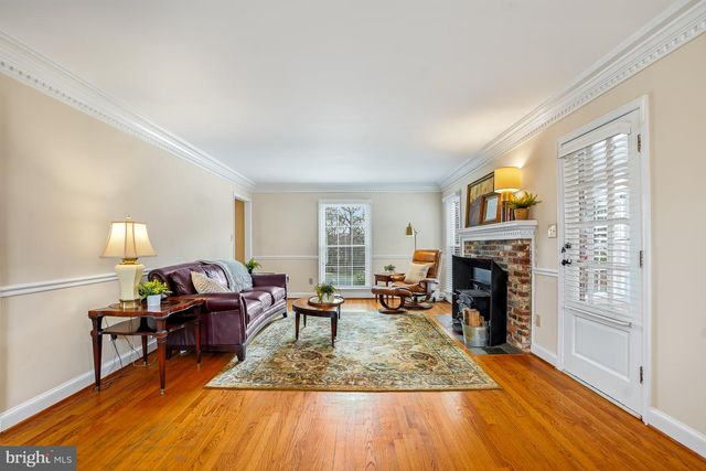 8749 WEIR ST, Manassas, VA 20110