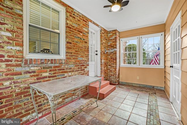 8749 WEIR ST, Manassas, VA 20110