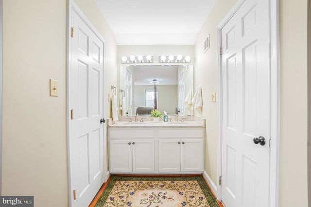 8749 WEIR ST, Manassas, VA 20110