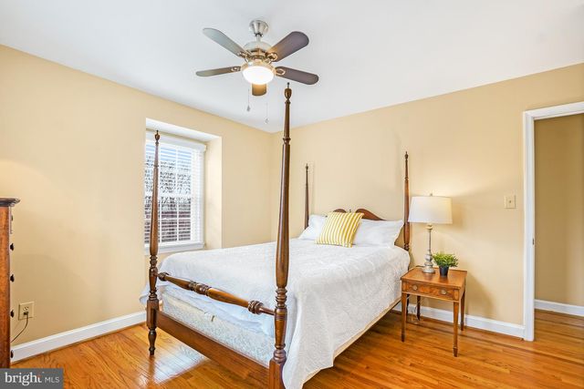 8749 WEIR ST, Manassas, VA 20110