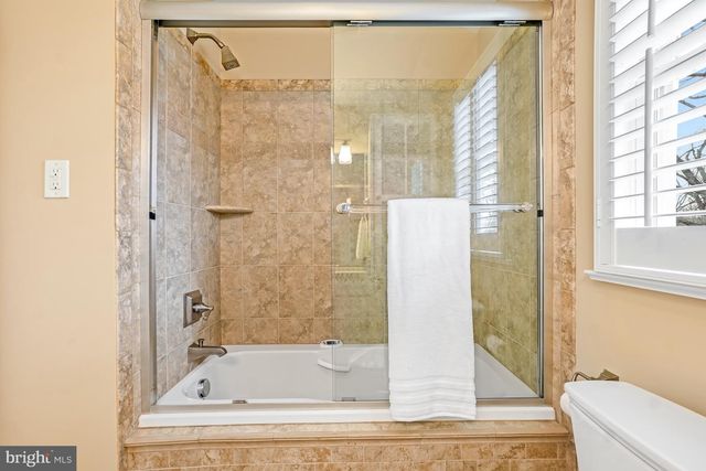 8749 WEIR ST, Manassas, VA 20110