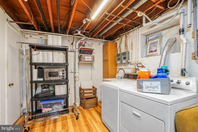 8749 WEIR ST, Manassas, VA 20110