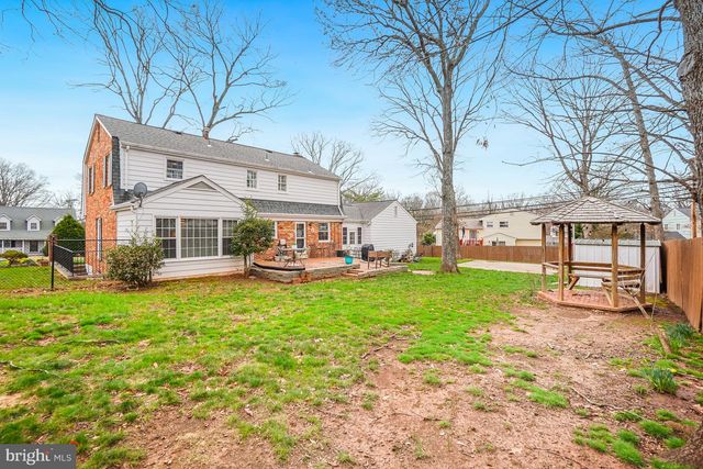 8749 WEIR ST, Manassas, VA 20110