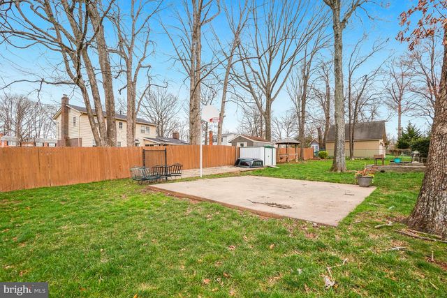 8749 WEIR ST, Manassas, VA 20110