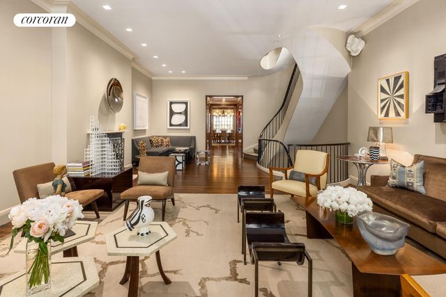 4 E 73RD Street, New York City, NY 10021