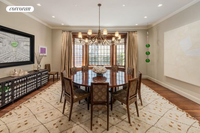 4 E 73RD Street, New York City, NY 10021