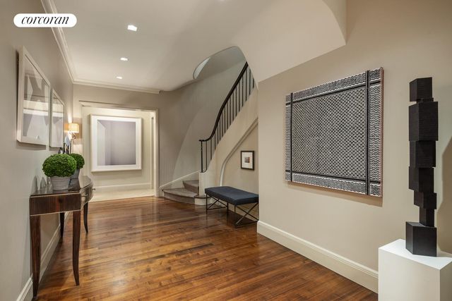 4 E 73RD Street, New York City, NY 10021