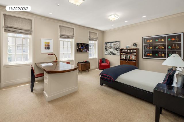 4 E 73RD Street, New York City, NY 10021