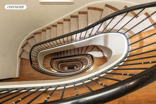 4 E 73RD Street, New York City, NY 10021