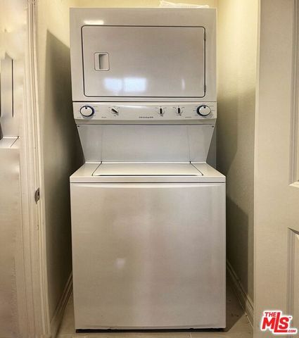 4829 W 17th Street, Los Angeles, CA 90019