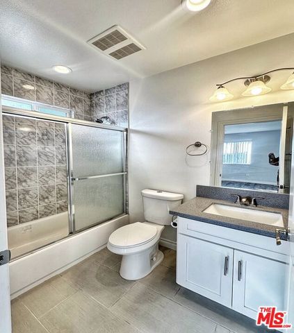 4829 W 17th Street, Los Angeles, CA 90019