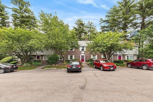 165 Norton Ave 5, Easton, MA 02375