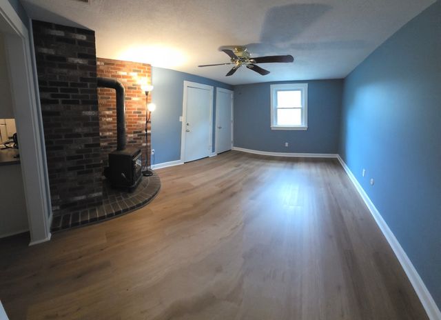165 Norton Ave 5, Easton, MA 02375