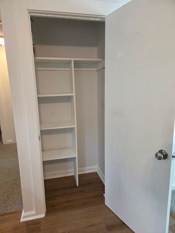 165 Norton Ave 5, Easton, MA 02375