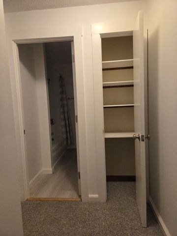 165 Norton Ave 5, Easton, MA 02375