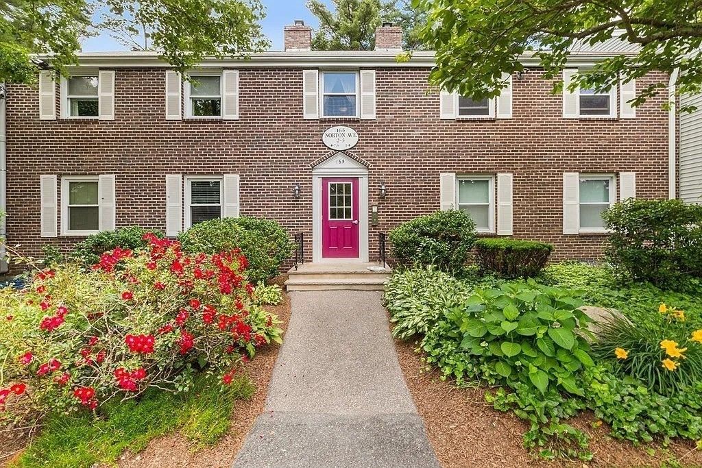 165 Norton Ave 5, Easton, MA 02375
