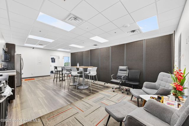 930 S Harbor City Boulevard 306, Melbourne, FL 32901