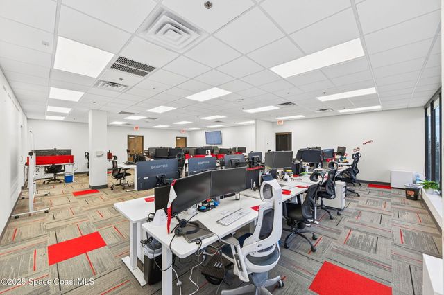 930 S Harbor City Boulevard 306, Melbourne, FL 32901