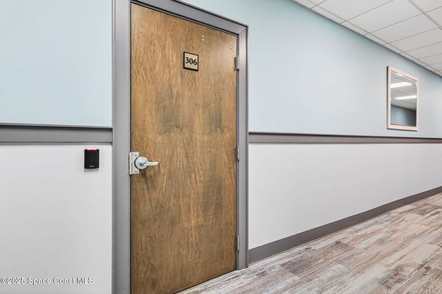 930 S Harbor City Boulevard 306, Melbourne, FL 32901